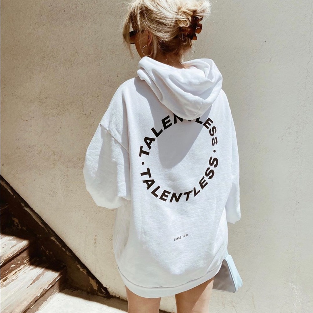 TALENTLESS WOMENS CIRCLE LOGO PREMIUM HOODIE XS L